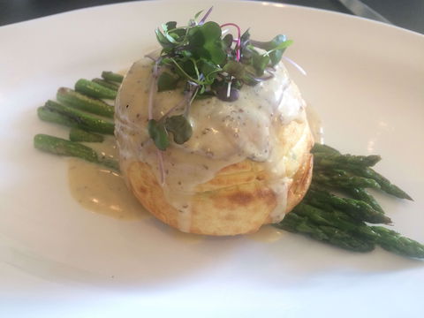 University Club Restaurant - e-Seniors 0