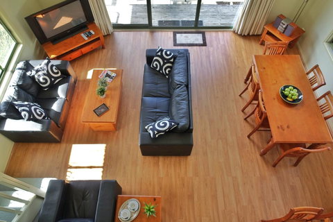 SkyView Villa - e-Seniors 2