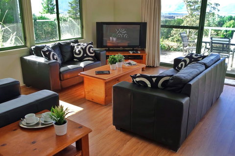 SkyView Villa - e-Seniors 4