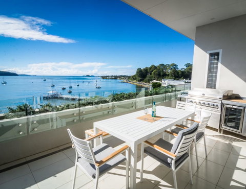 Promenade Penthouse Apartment - e-Seniors 3