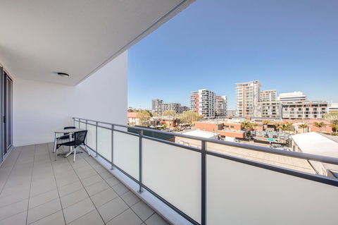 Adina Apartment Hotel Wollongong - e-Seniors 19