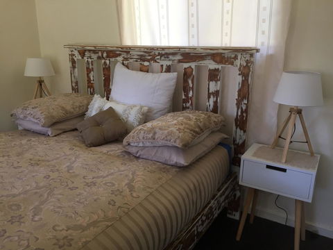 A Peaceful Cabin In The Country - e-Seniors 3