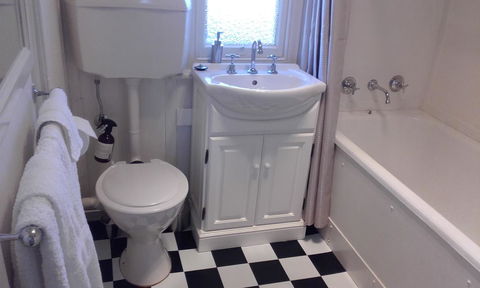 182 Anson Street - e-Seniors 5