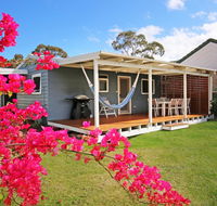 Hayes Beach House - Jervis Bay - Pet Friendly - e-Seniors