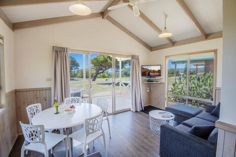 Discovery Parks â€“ Pambula Beach - e-Seniors 22