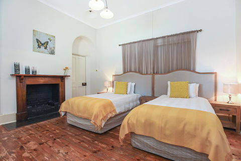 Wellington Courthouse - e-Seniors 29