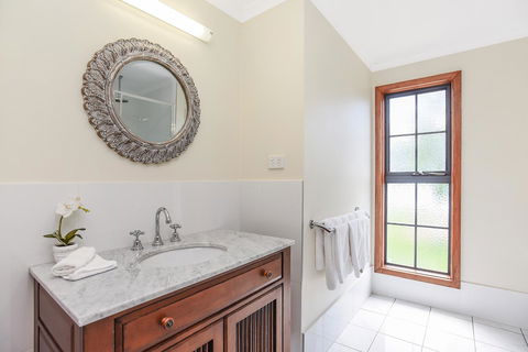 Wellington Courthouse - e-Seniors 19