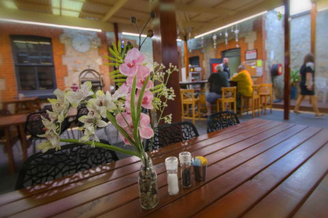 Wellington Courthouse - e-Seniors 11