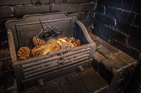 Wellington Courthouse - e-Seniors 12