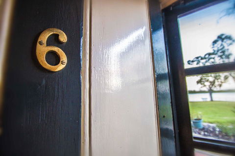 Wellington Courthouse - e-Seniors 15