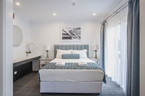 Marina Hotel - e-Seniors 21