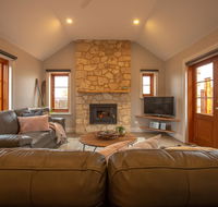 Lucy's Cottage - e-Seniors