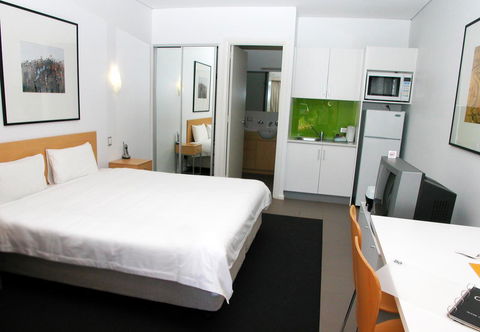 Majestic Oasis Apartments - e-Seniors 11