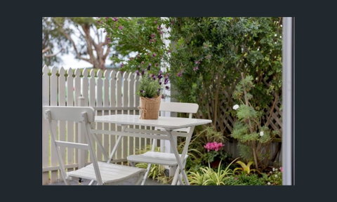 Wintergarden Beach Cabin - e-Seniors 2
