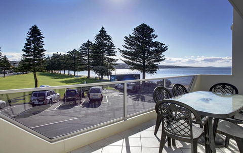 Tasman Beachside Apartments - e-Seniors 0