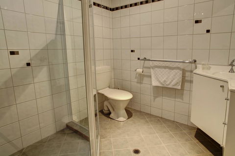 Tasman Beachside Apartments - e-Seniors 7
