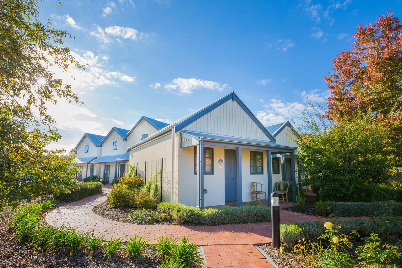 Adelaide Hills SA e-Seniors