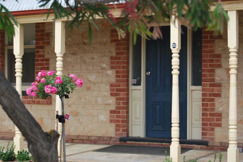 Jacaranda Cottage - e-Seniors 0