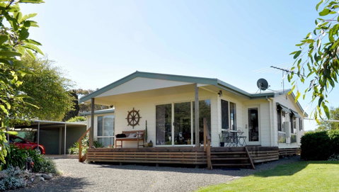 Admirals Inn - e-Seniors 4