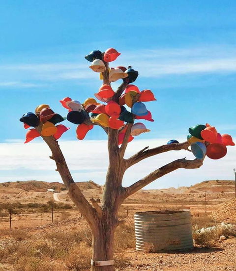 Aussie Opal Diggers Outback Retreat-Undergound - e-Seniors 29