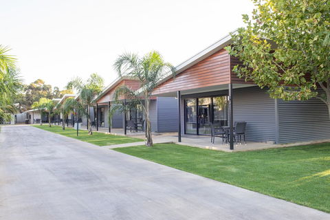 Paringa Resort - e-Seniors 4