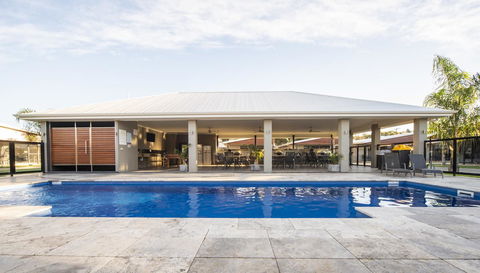 Paringa Resort - e-Seniors 1