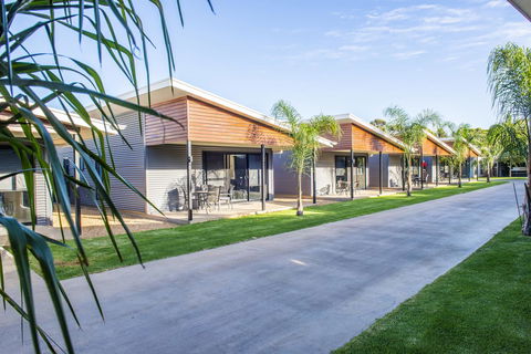 Paringa Resort - e-Seniors 2