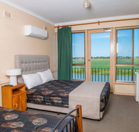 Tailem Bend Riverside Hotel - e-Seniors