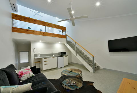 Great Northern Lodge - e-Seniors 1