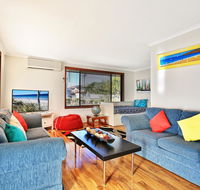Sandy Toes Beach House Jervis Bay - 2min to Beach - e-Seniors