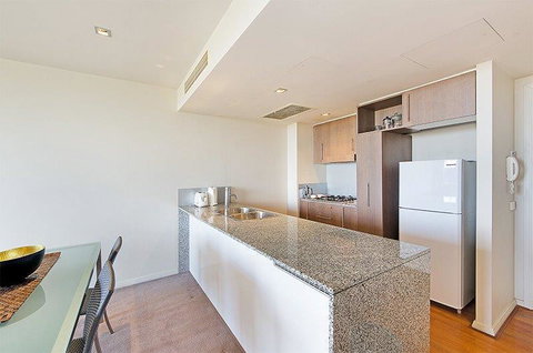 Wyndel Apartments North Sydney - Harbour Watch - e-Seniors 7