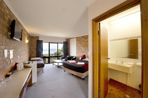 Kangaroo Island Seaside Inn - e-Seniors 43