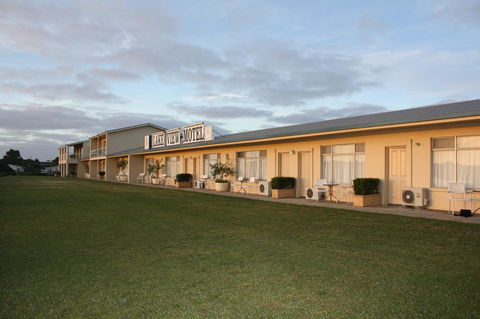 Lakeview Motel And Apartments - e-Seniors 17