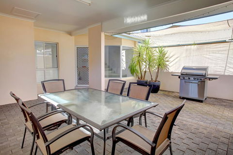 Bay Bliss - e-Seniors 2