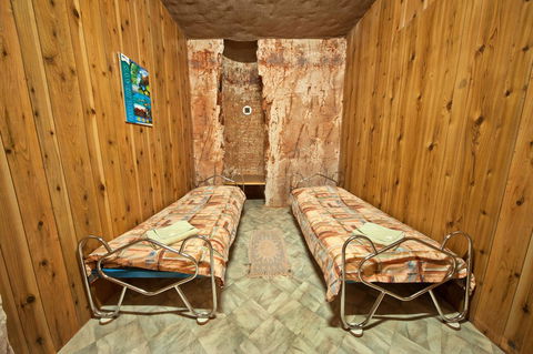 Radeka Downunder Underground Motel - e-Seniors 6