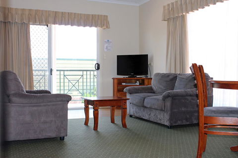 John Pirie Motor Inn - e-Seniors 10