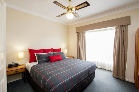 John Pirie Motor Inn - e-Seniors 27