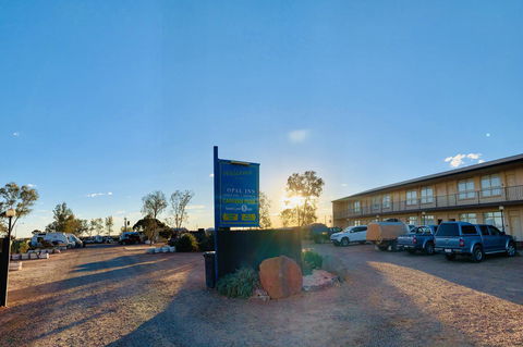 Opal Inn Hotel, Motel, Caravan Park - e-Seniors 41