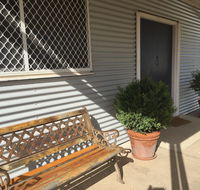 35 Trevena Road - e-Seniors