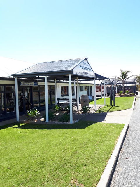 Meningie's Waterfront Motel - e-Seniors 0
