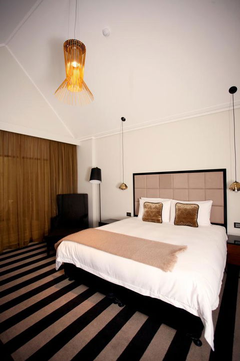 Ellen Hotel - e-Seniors 15