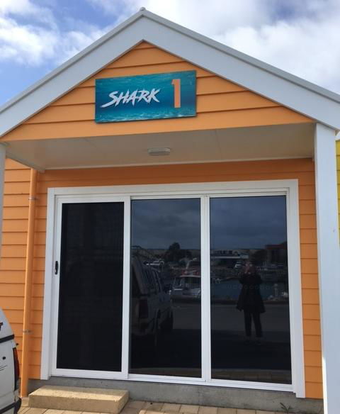 The Shark Apartments 2 - e-Seniors 2