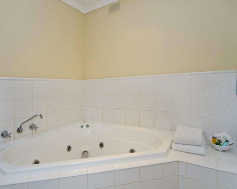 Comfort Inn Victor Harbor - e-Seniors 6
