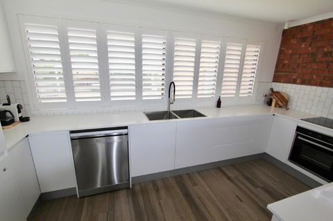 'Southern Sands' Beachfront Apartments - e-Seniors 8