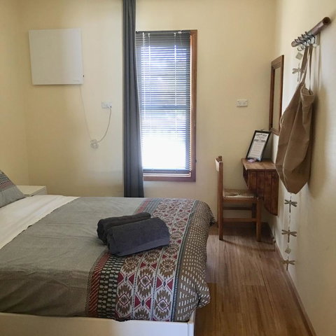 KI Dragonfly Guesthouse - e-Seniors 25