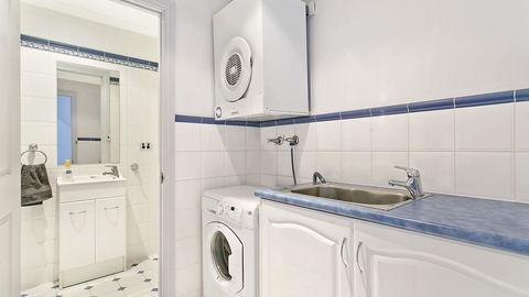 Salt Waterfront Apartment - e-Seniors 2