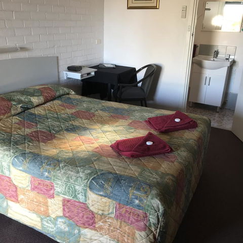 Travelway Motel - e-Seniors 10