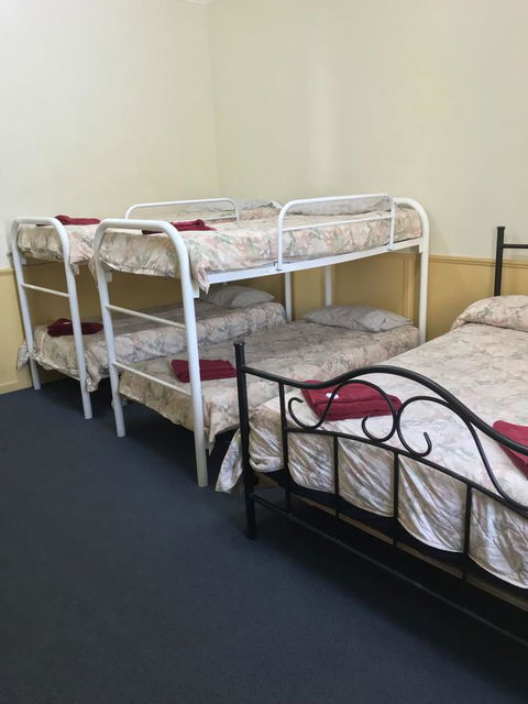Travelway Motel - e-Seniors 15