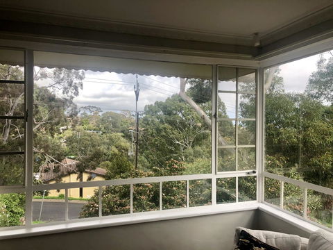 Stunning House With Beautiful Entertainment Area!! - e-Seniors 7