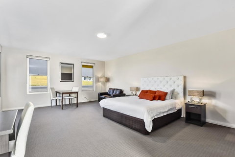 Robe Marina Accommodation - e-Seniors 17